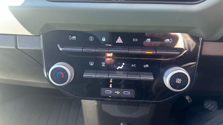 Dacia Spring 27kWh Extreme 65 48kW 5dr Auto Electric Hatchback